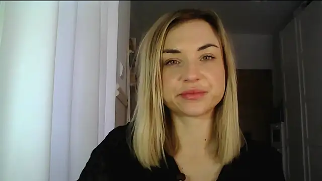 Snapshot of ashley_xlove chatting on January 13, 8:05 am ashley xlove online show from January 13, 8:05 am