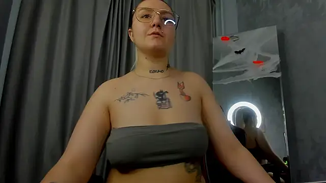 Debbie Taylor online show from October 30, 3:09 pm