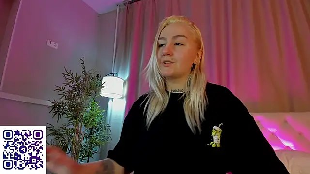 Debbie Taylor online show from November 27, 4:18 pm