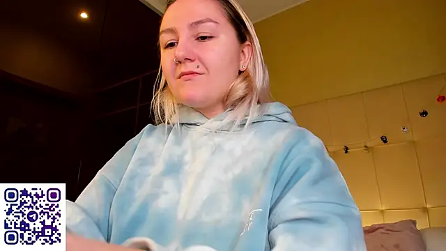 Debbie Taylor online show from November 7, 5:17 pm