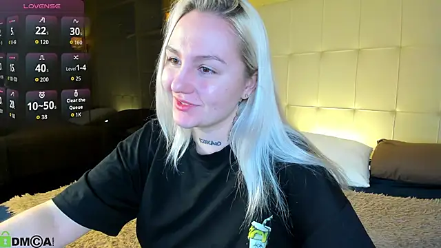 Debbie Taylor online show from April 7, 5:15 pm