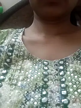 Snapshot of Rajni-Mehra chatting on March 23, 3:21 am Rajni-Mehra online show from March 23, 3:21 am