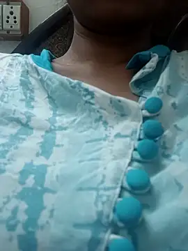 Snapshot of Rajni-Mehra chatting on March 17, 3:14 am Rajni-Mehra online show from March 17, 3:14 am