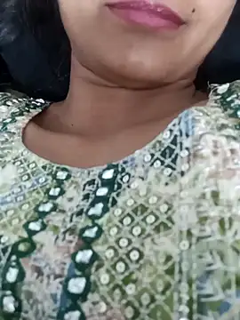 Snapshot of Rajni-Mehra chatting on March 16, 3:04 am Rajni-Mehra online show from March 16, 3:04 am