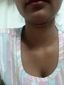 Snapshot of Rajni-Mehra chatting on March 21, 9:23 am Rajni-Mehra online show from March 21, 9:23 am