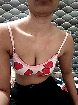 Rajni-Mehra online show from February 6, 5:36 am