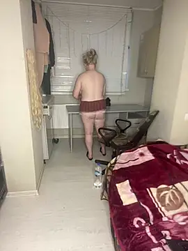 Snapshot of BrigitDani_ chatting on January 31, 1:34 pm BrigitDani online show from January 31, 1:34 pm