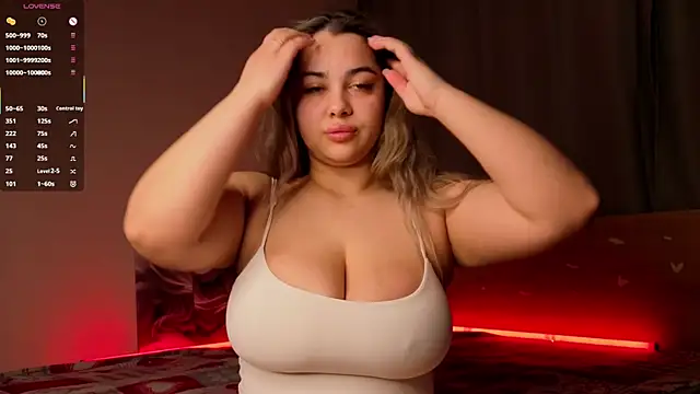 OttilieBurruss online show from January 14, 11:03 am