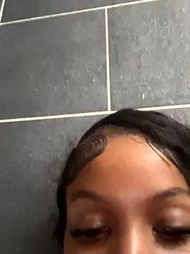 Snapshot of miamiworld chatting on October 29, 5:45 pm miamiworld online show from October 29, 5:45 pm