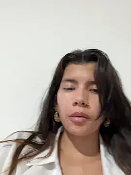 Snapshot of adop_me__ chatting on March 4, 11:01 pm adop me online show from March 4, 11:01 pm