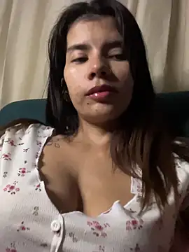 Snapshot of adop_me__ chatting on January 8, 4:07 am adop me online show from January 8, 4:07 am