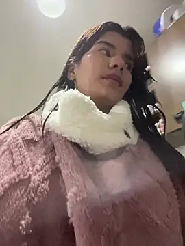 Snapshot of adop_me__ chatting on February 1, 11:19 am adop me online show from February 1, 11:19 am