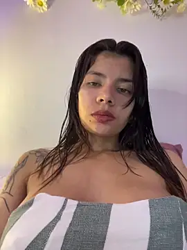 adop me   online show from December 3, 11:04 pm