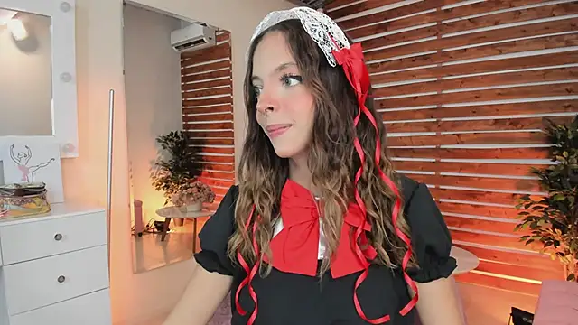 Snapshot of Sapphire_Venuss chatting on February 1, 10:12 pm Sapphire Venuss online show from February 1, 10:12 pm
