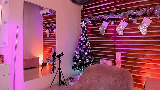 Sapphire Venuss online show from December 21, 1:19 am