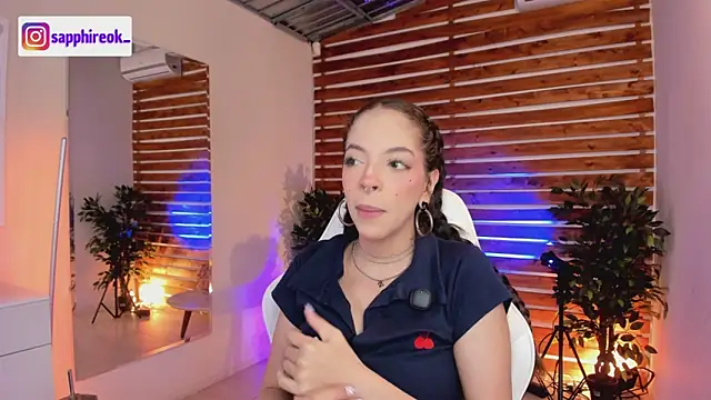 Sapphire Venuss online show from May 2, 1:22 am
