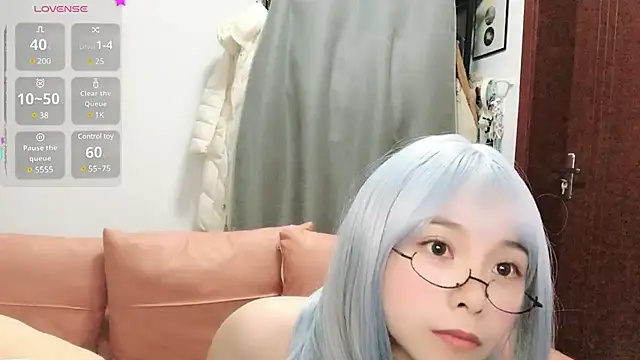 Snapshot of QQ88-99 chatting on March 5, 9:27 am QQ88-99 online show from March 5, 9:27 am