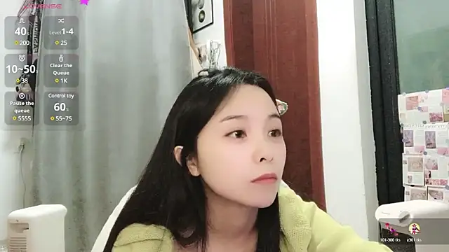 Snapshot of QQ88-99 chatting on February 16, 2:10 pm QQ88-99 online show from February 16, 2:10 pm