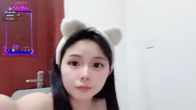 Snapshot of QQ88-99 chatting on November 2, 2:00 pm QQ88-99 online show from November 2, 2:00 pm