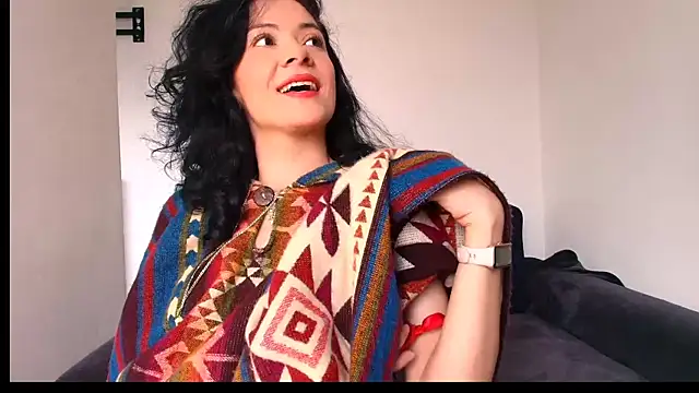 miabeautyxx online show from February 7, 1:52 pm