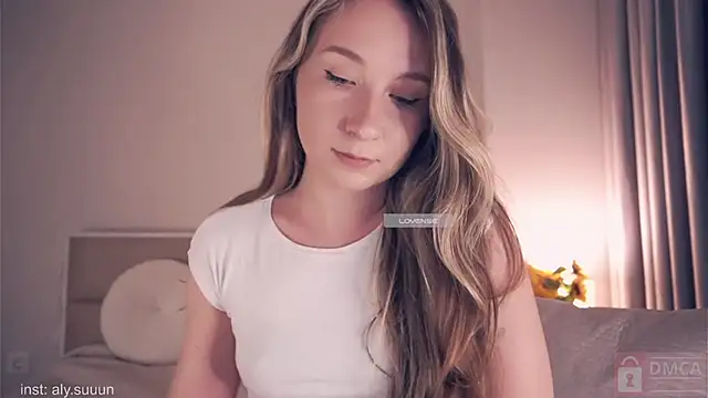 alysuuun online show from October 5, 6:42 pm