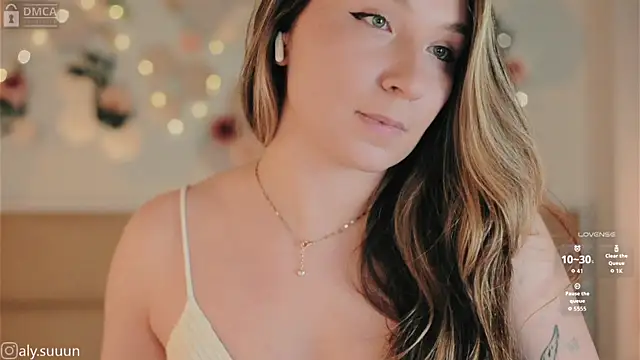 alysuuun online show from April 22, 6:47 pm