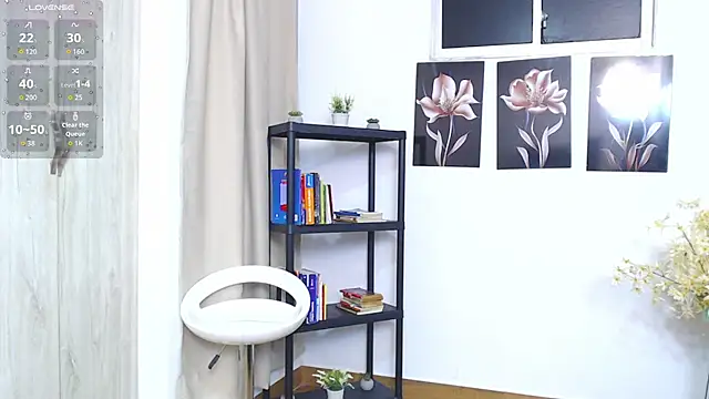 lily f00x online show from February 12, 1:38 am