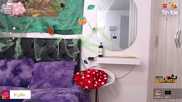 lily f00x online show from October 11, 1:12 pm