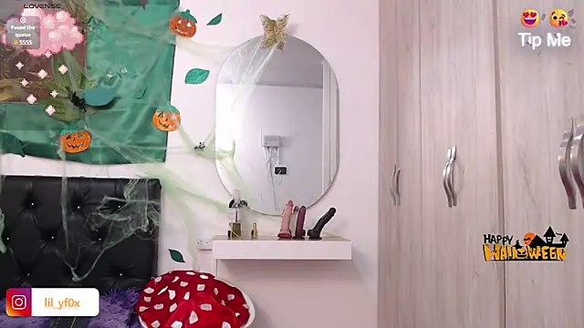 lily f00x online show from October 15, 12:57 pm