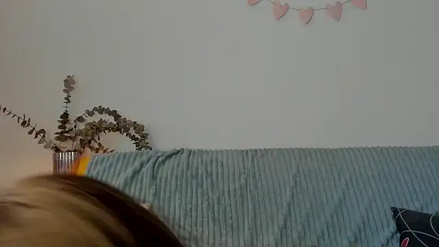 erika hoiree online show from September 28, 4:08 am