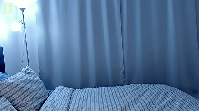 erika hoiree online show from February 15, 1:39 am