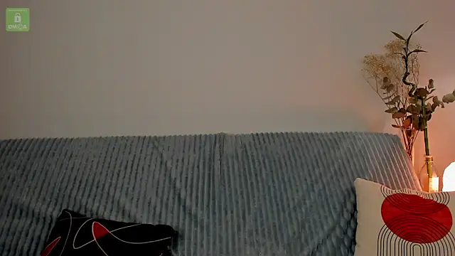 erika hoiree online show from December 10, 9:33 pm