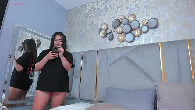 KimDevinne online show from September 12, 2:44 am