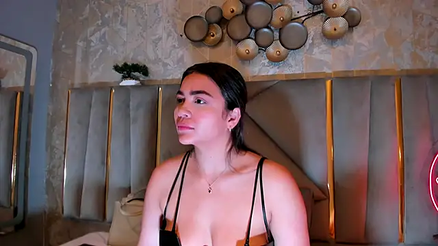 KimDevinne online show from October 3, 2:59 am