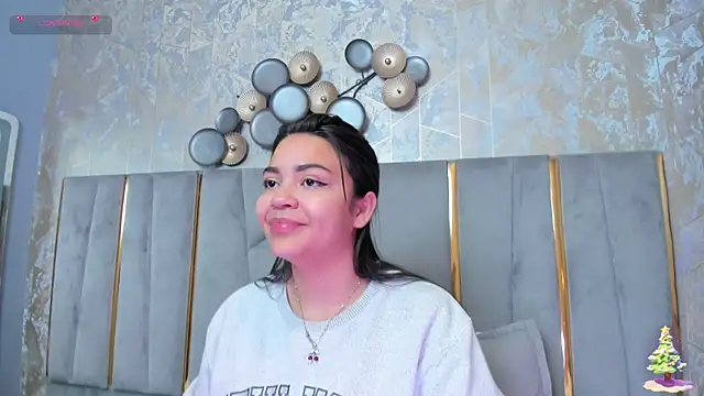 KimDevinne online show from December 21, 3:41 am