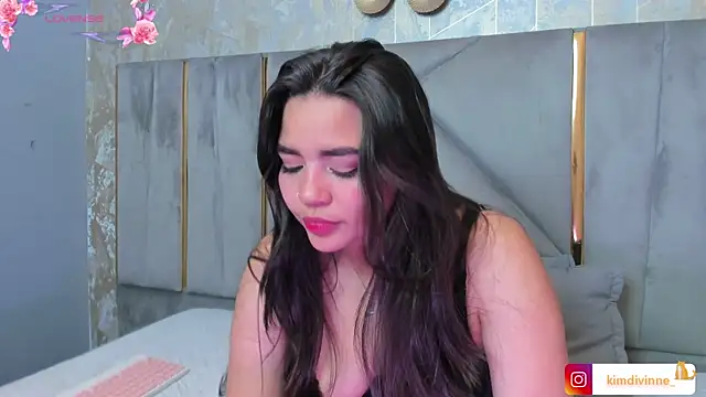 KimDevinne online show from October 22, 2:55 am