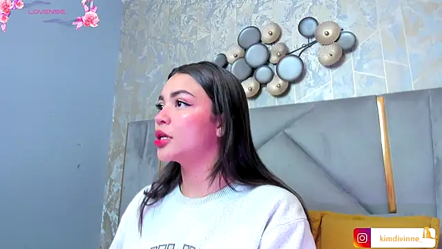 KimDevinne online show from November 5, 2:47 am