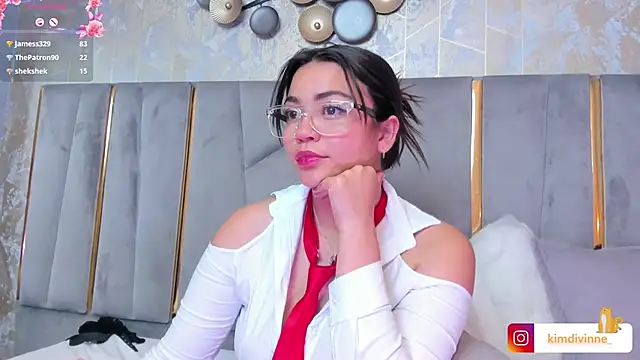 KimDevinne online show from March 21, 8:50 am