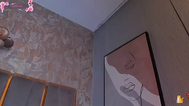 KimDevinne online show from April 3, 2:51 am