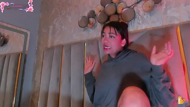 KimDevinne online show from February 19, 3:03 am