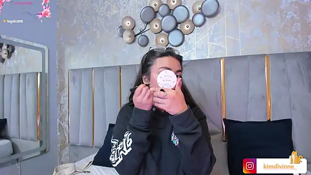 KimDevinne online show from February 27, 2:35 am