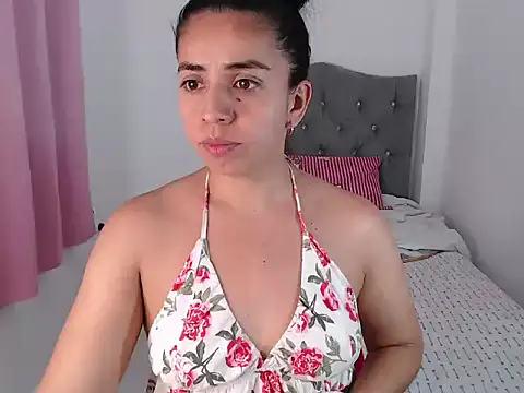 anngela01 online show from October 28, 5:29 am