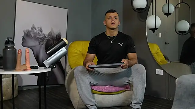 Alex towers online show from January 11, 7:05 pm