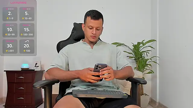 Alex towers online show from October 11, 2:23 am