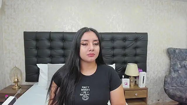 Snapshot of AmaliaDalton chatting on September 19, 11:25 am AmaliaDalton online show from September 19, 11:25 am