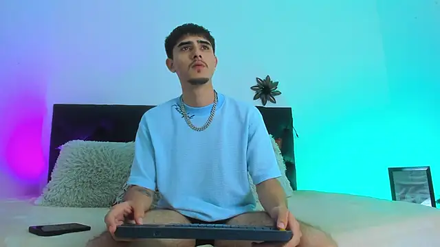 PhilipRich online show from March 17, 7:37 pm