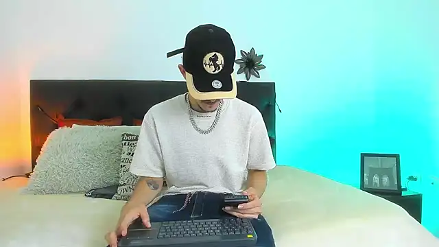 PhilipRich online show from March 12, 9:24 pm