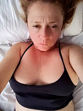 issa soto  online show from March 26, 2:15 pm