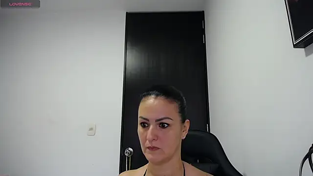 Snapshot of Sofiiaa_Cooper chatting on January 19, 4:46 pm Sofiiaa Cooper online show from January 19, 4:46 pm