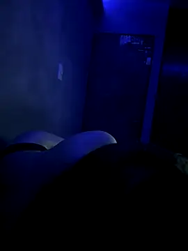 mismmia online show from November 8, 5:00 am